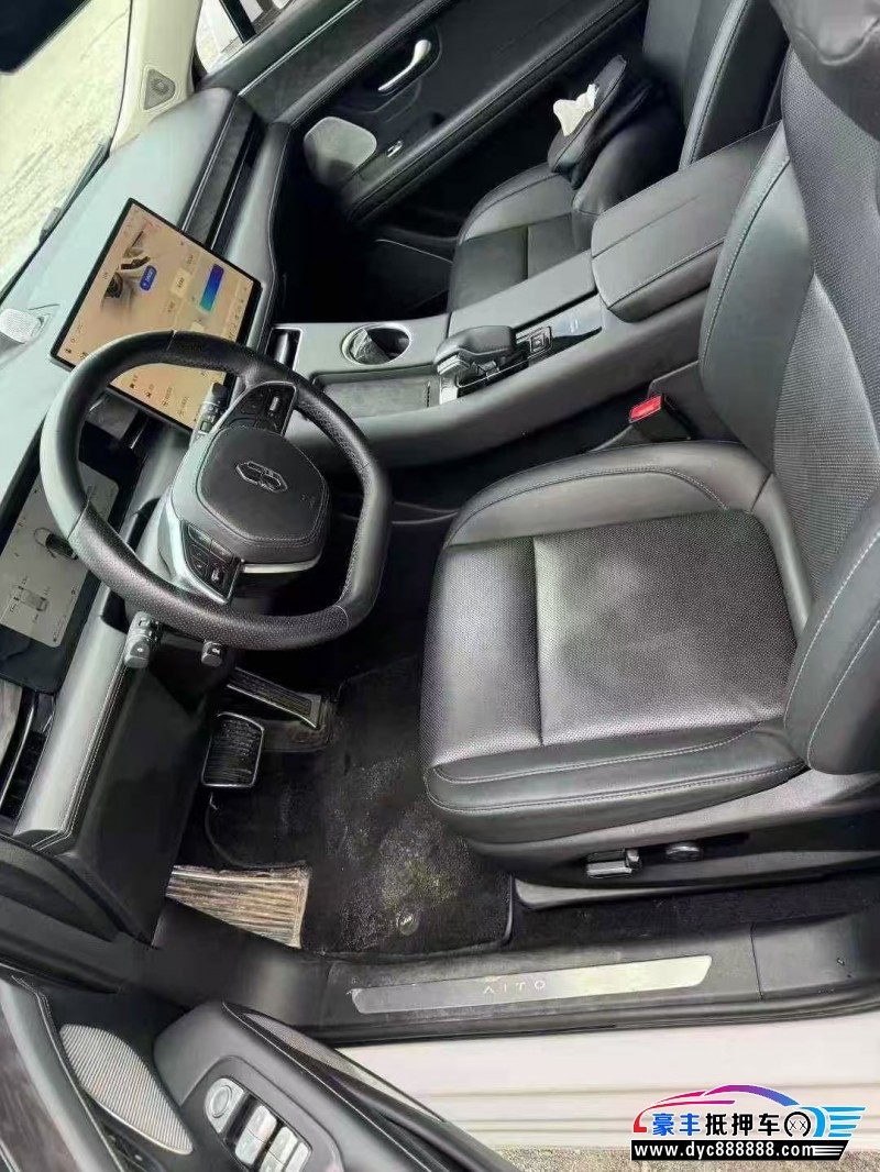 22年华为问界轿车抵押车出售