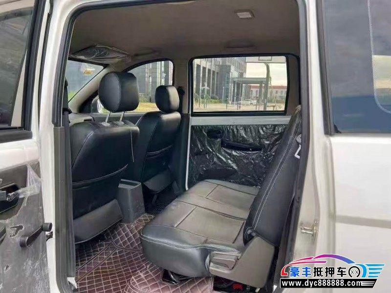 21年五菱汽车五菱宏光轿车抵押车出售