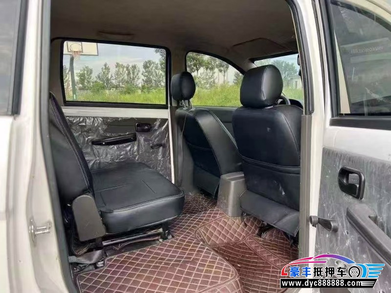 21年五菱汽车五菱宏光轿车抵押车出售