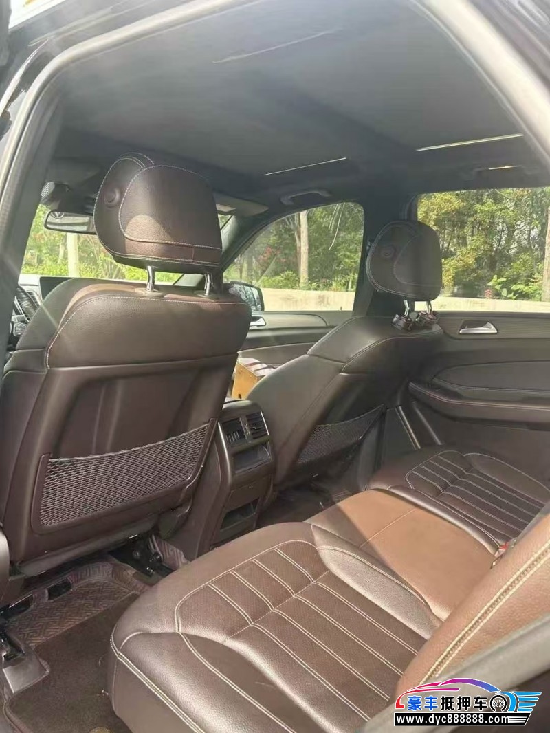 19年奔驰GLE轿车抵押车出售