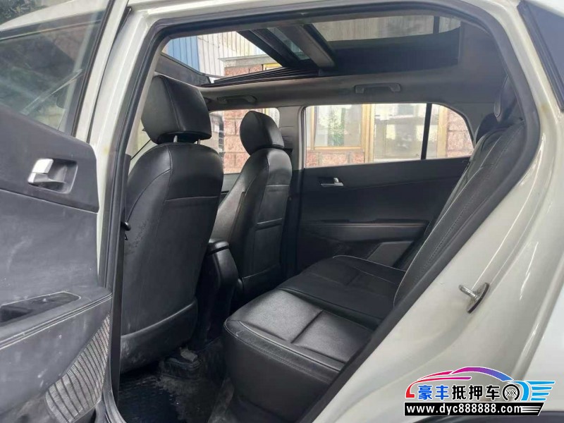 15年现代ix25轿车抵押车出售