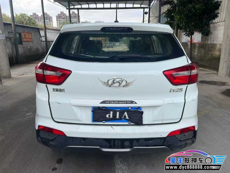 15年现代ix25轿车抵押车出售