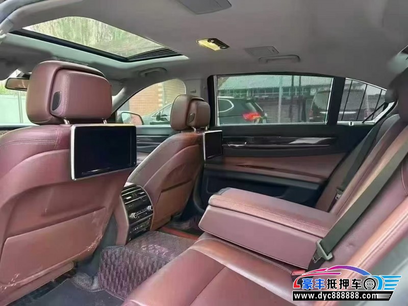 14年宝马7系轿车抵押车出售