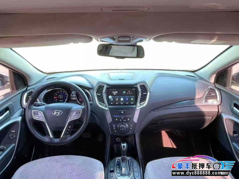 14年现代新胜达轿车抵押车出售