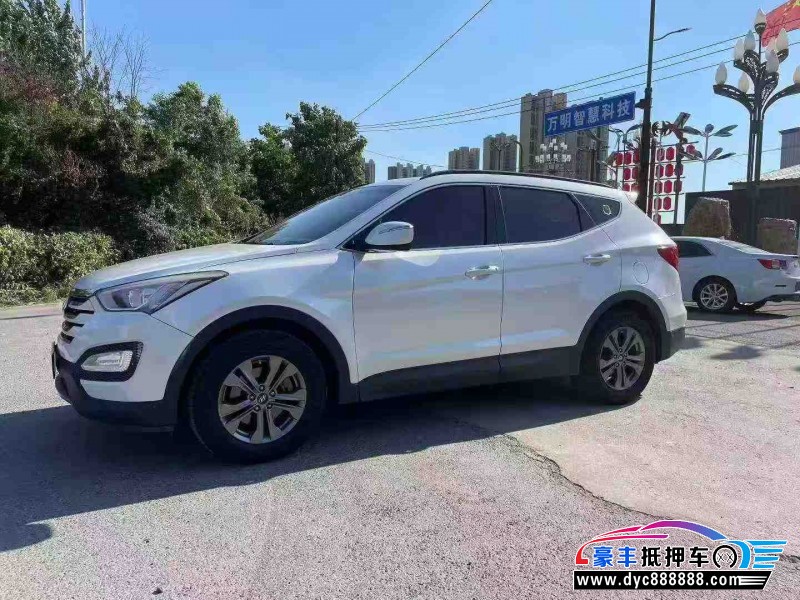 14年现代新胜达轿车抵押车出售