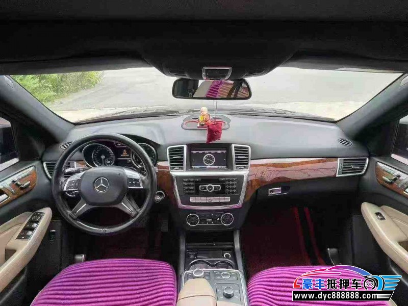 13年奔驰ML轿车抵押车出售