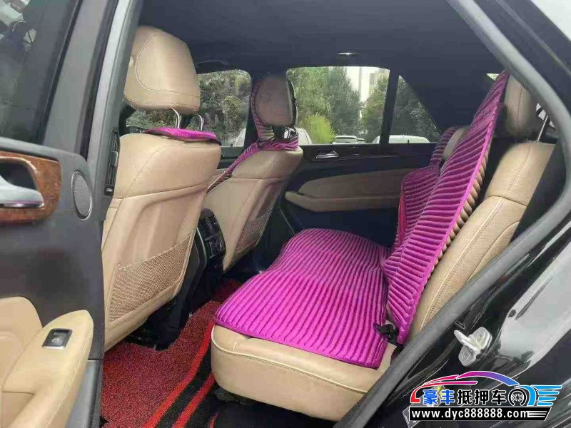 13年奔驰ML轿车抵押车出售