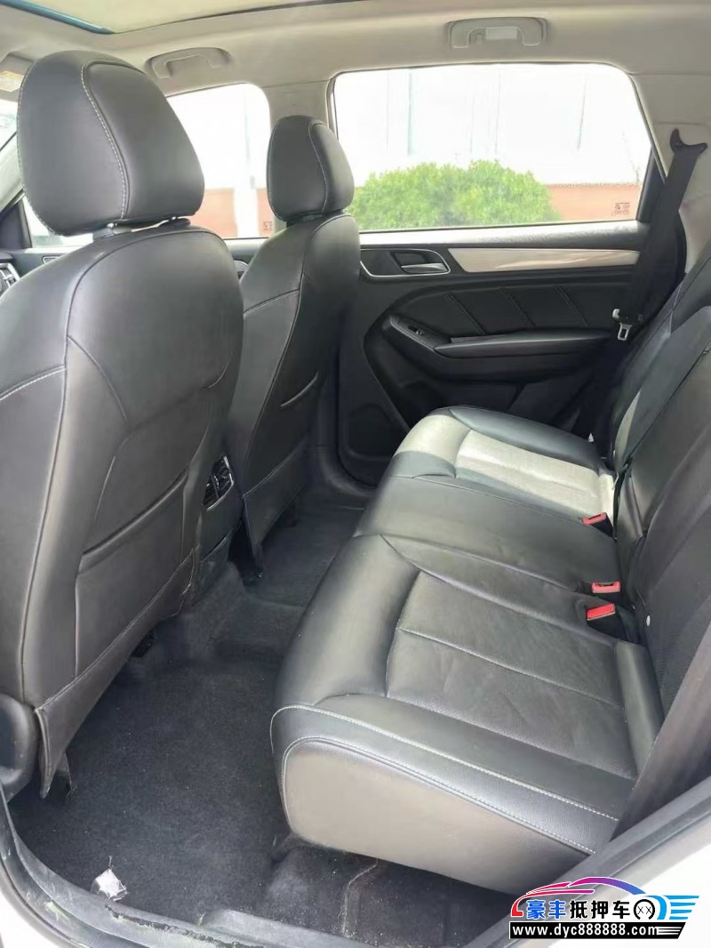 17年荣威RX5轿车抵押车出售