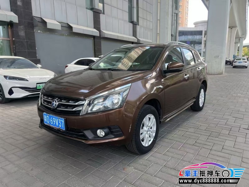 17年启辰T70轿车抵押车出售