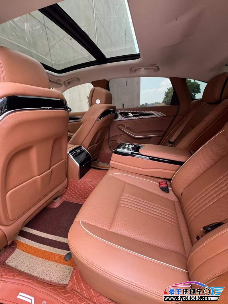 22年红旗H9轿车抵押车出售