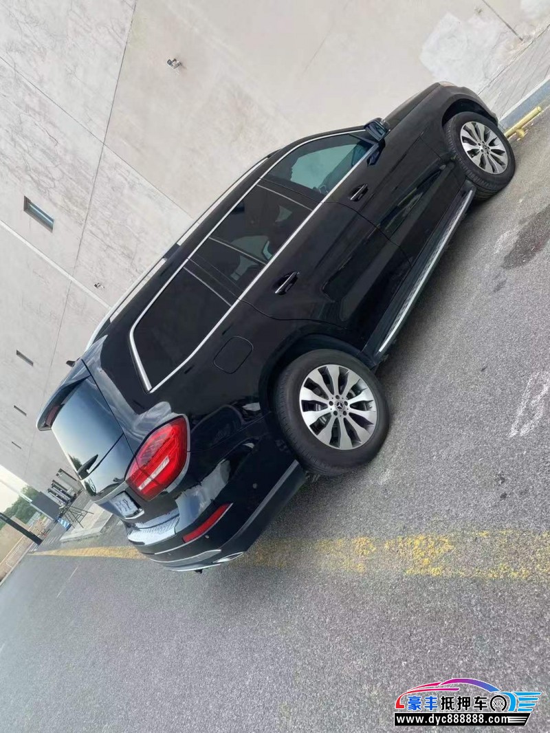 18年奔驰GLS轿车抵押车出售