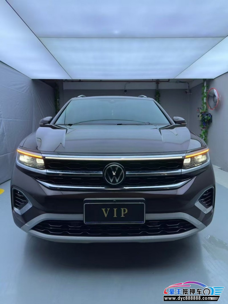 22年大众揽镜轿车抵押车出售