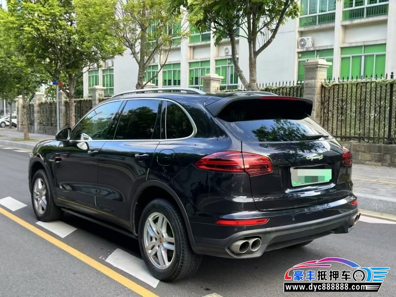 17年保时捷卡宴轿车抵押车出售