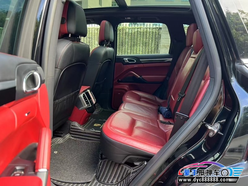 17年保时捷卡宴轿车抵押车出售