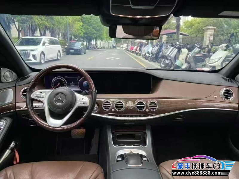 19年奔驰S轿车抵押车出售