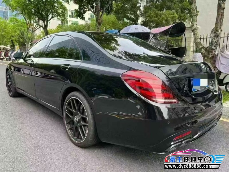 19年奔驰S轿车抵押车出售
