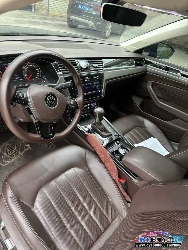 21年大众辉昂轿车抵押车出售