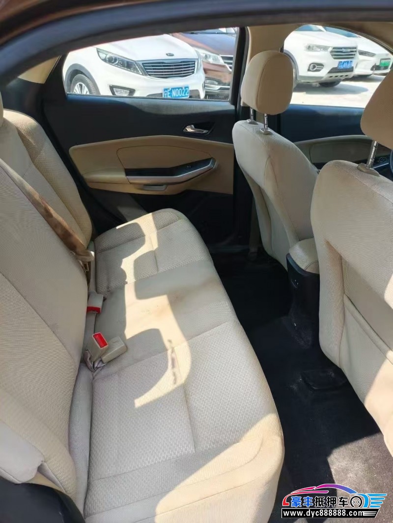 17年福特福睿斯轿车抵押车出售