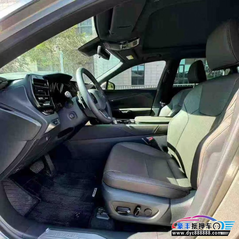 24年雷克萨斯RX轿车抵押车出售