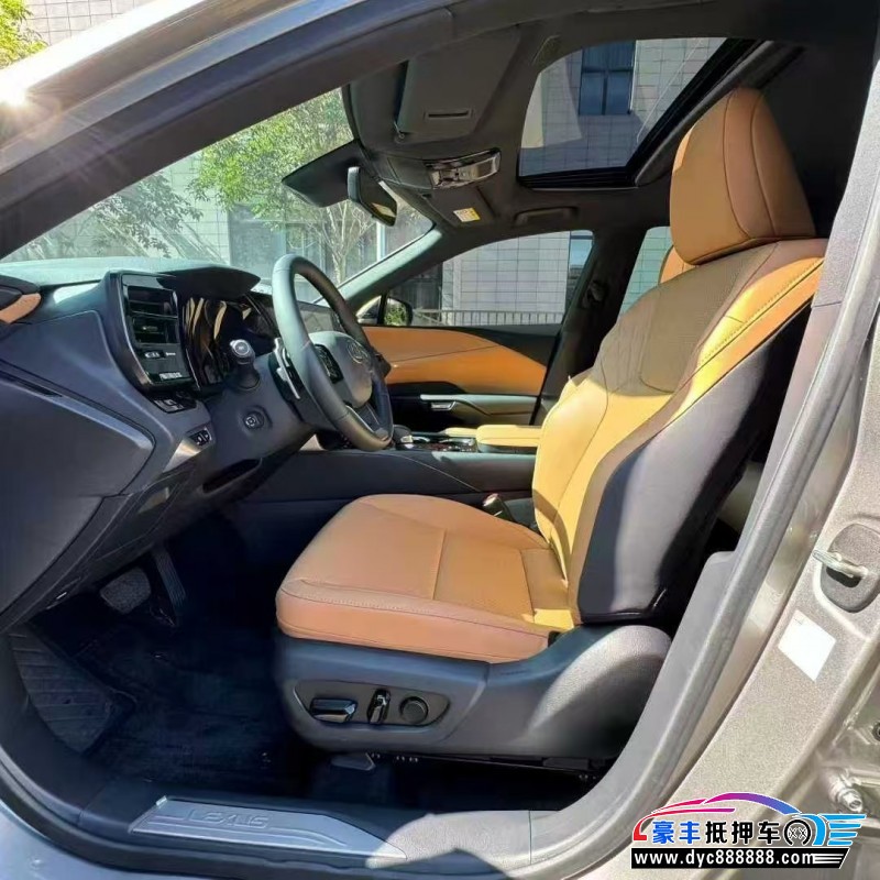 24年雷克萨斯RX轿车抵押车出售