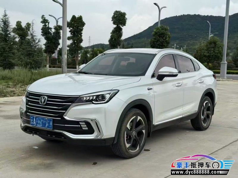 19年长安长安cs85轿车抵押车出售