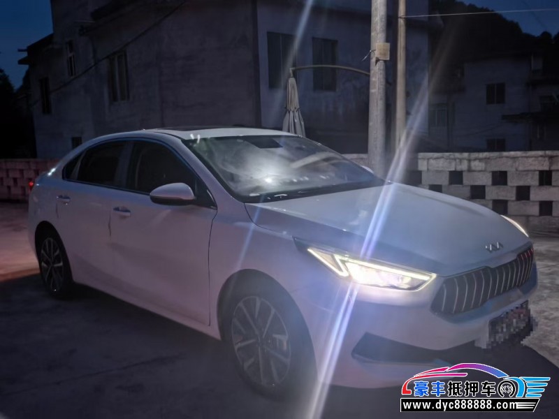 23年起亚K3轿车抵押车出售