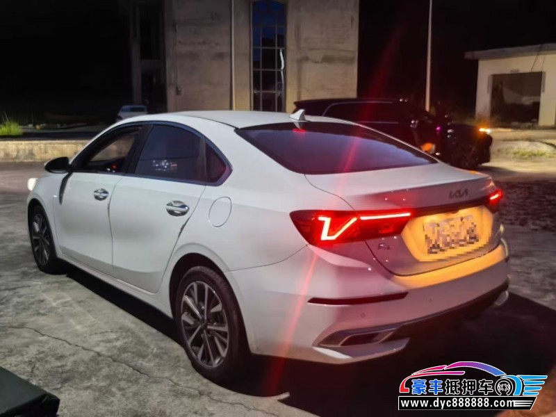 23年起亚K3轿车抵押车出售