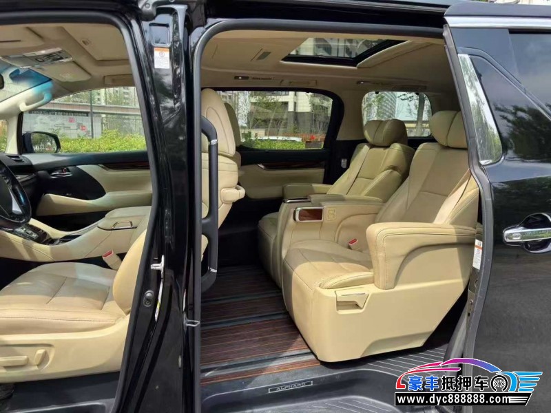 17年丰田埃尔法MPV抵押车出售