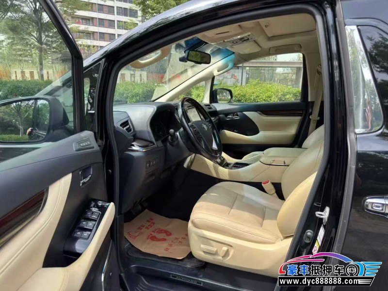 17年丰田埃尔法MPV抵押车出售