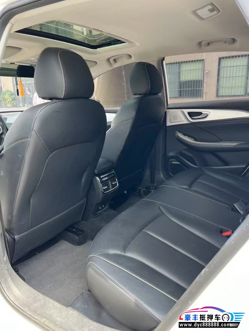 22年荣威i6轿车抵押车出售