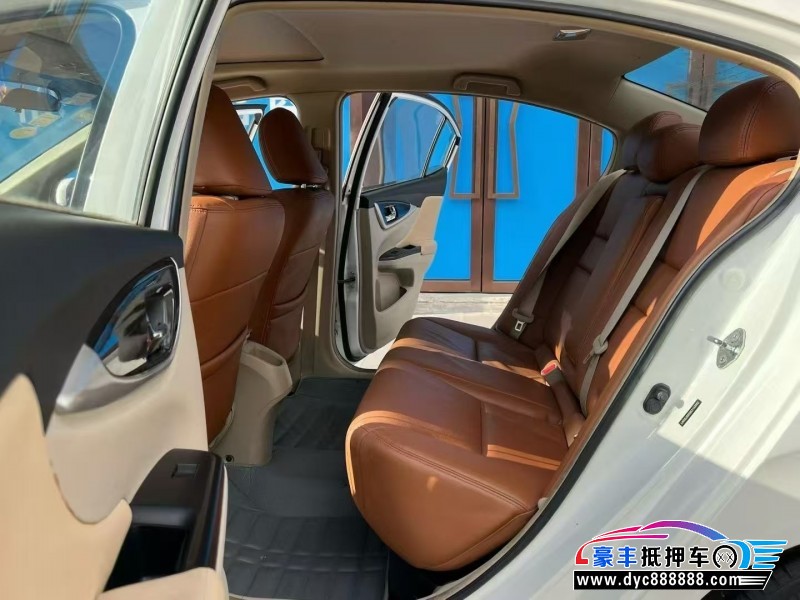 14年本田凌派轿车抵押车出售