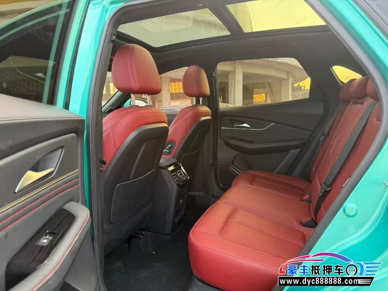 22年东风风行T5轿车抵押车出售