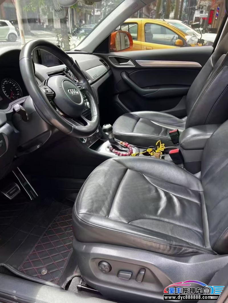16年奥迪Q3轿车抵押车出售