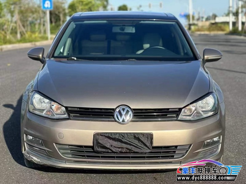 14年大众高尔夫轿车抵押车出售