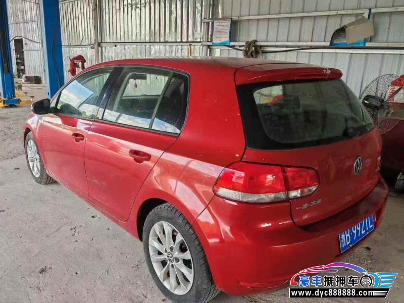 12年大众高尔夫轿车抵押车出售