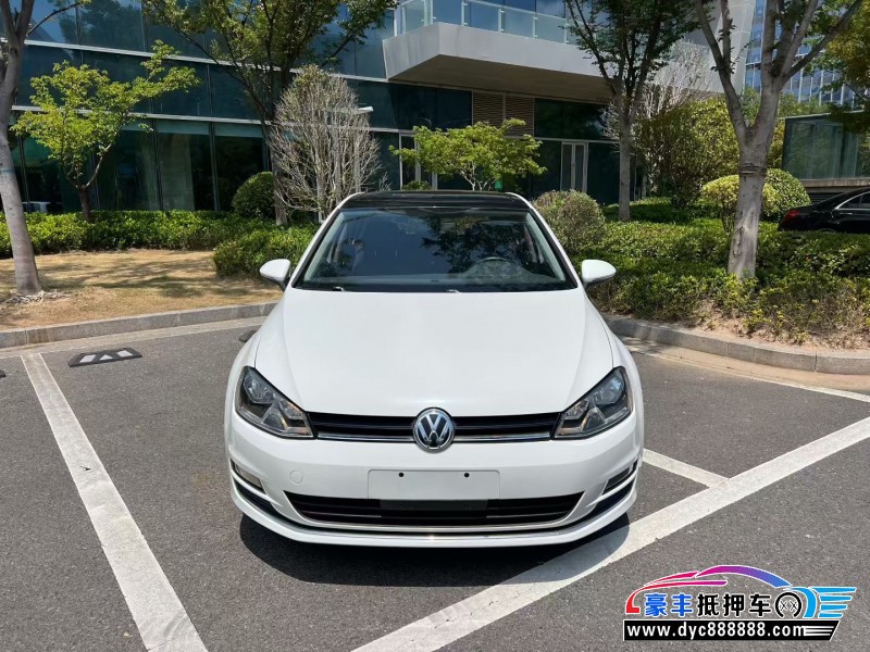 16年大众高尔夫轿车抵押车出售