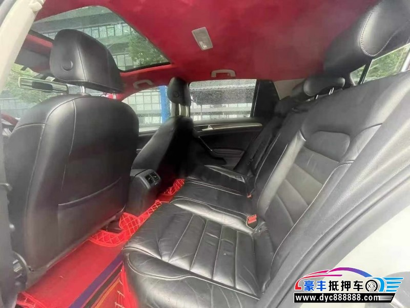 16年大众高尔夫轿车抵押车出售