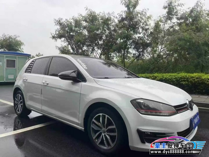 16年大众高尔夫轿车抵押车出售