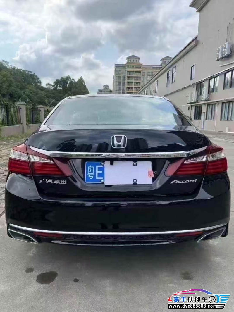 17年本田雅阁轿车抵押车出售