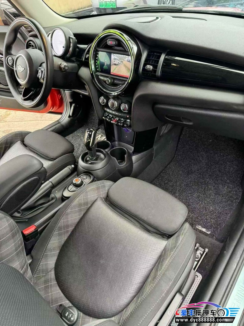 19年宝马MINISUV抵押车出售