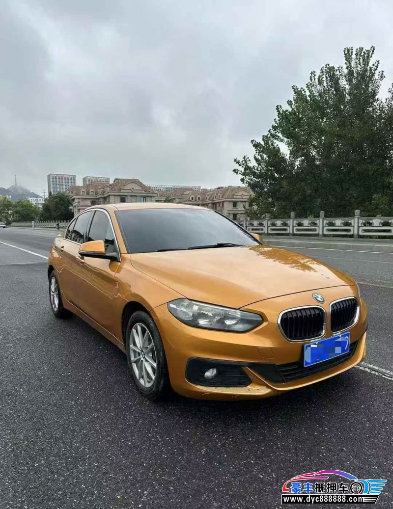 17年宝马1系轿车抵押车出售