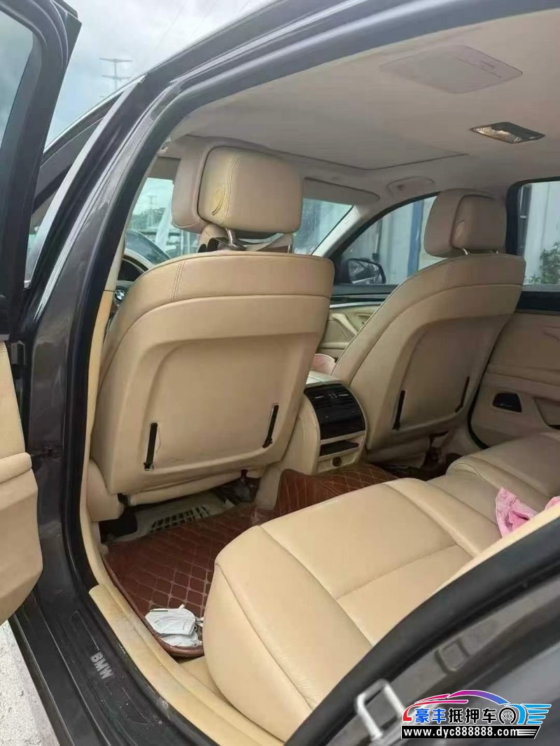 12年宝马5系轿车抵押车出售