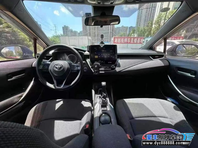 20年丰田雷凌轿车抵押车出售