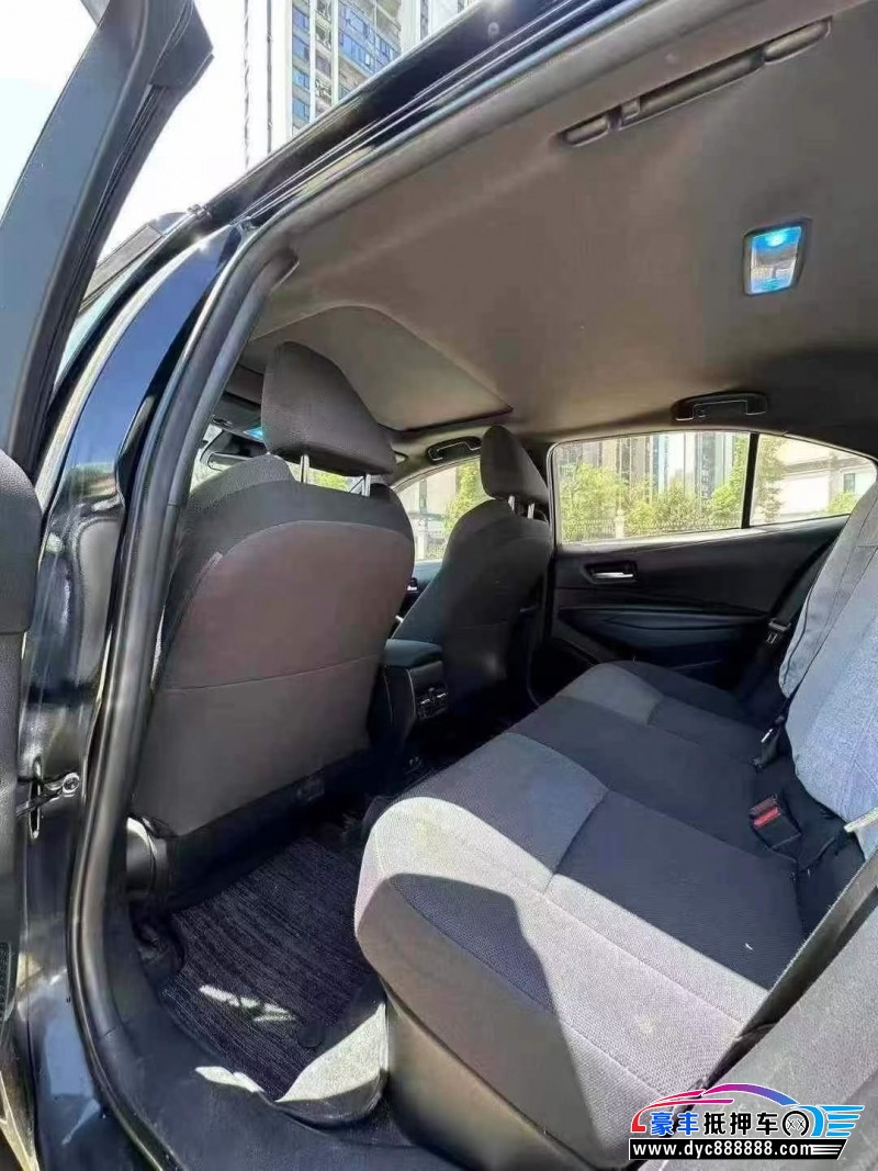 20年丰田雷凌轿车抵押车出售