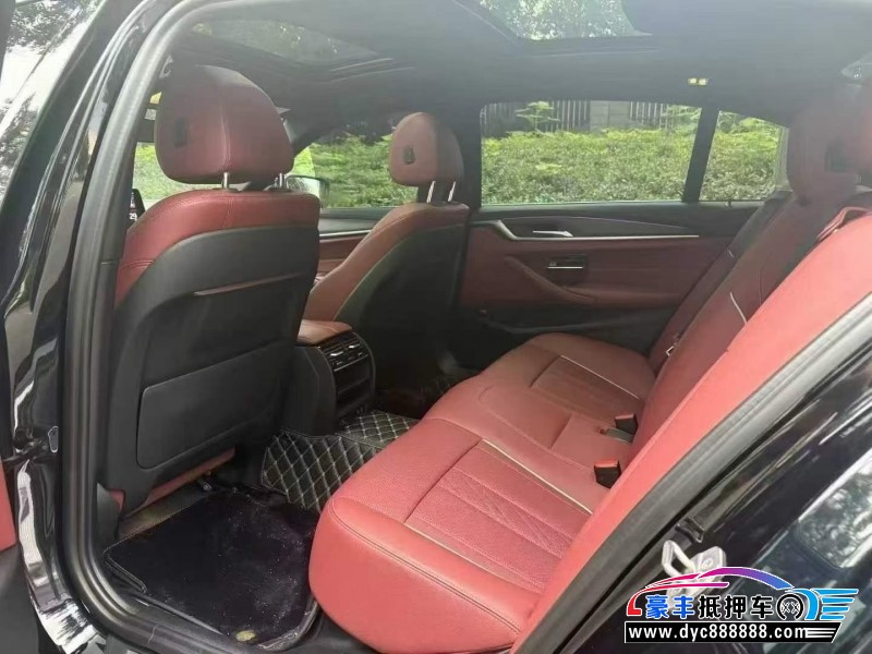 23年宝马5系轿车抵押车出售