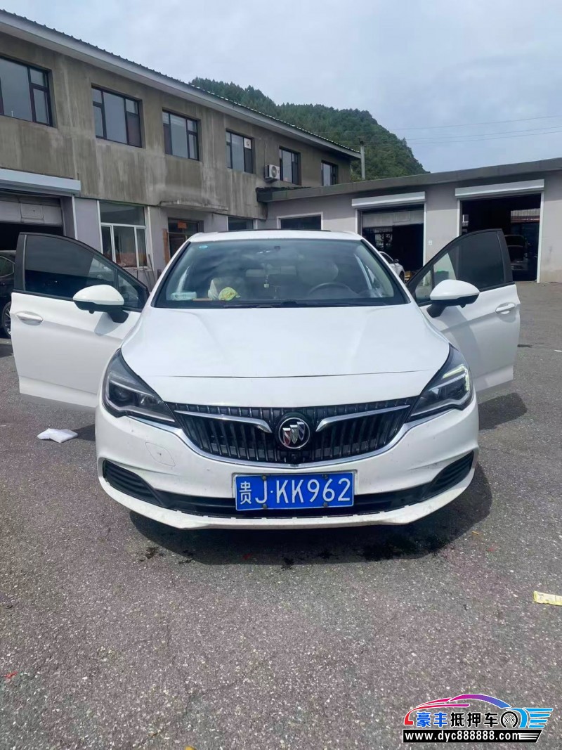 18年别克威朗轿车抵押车出售