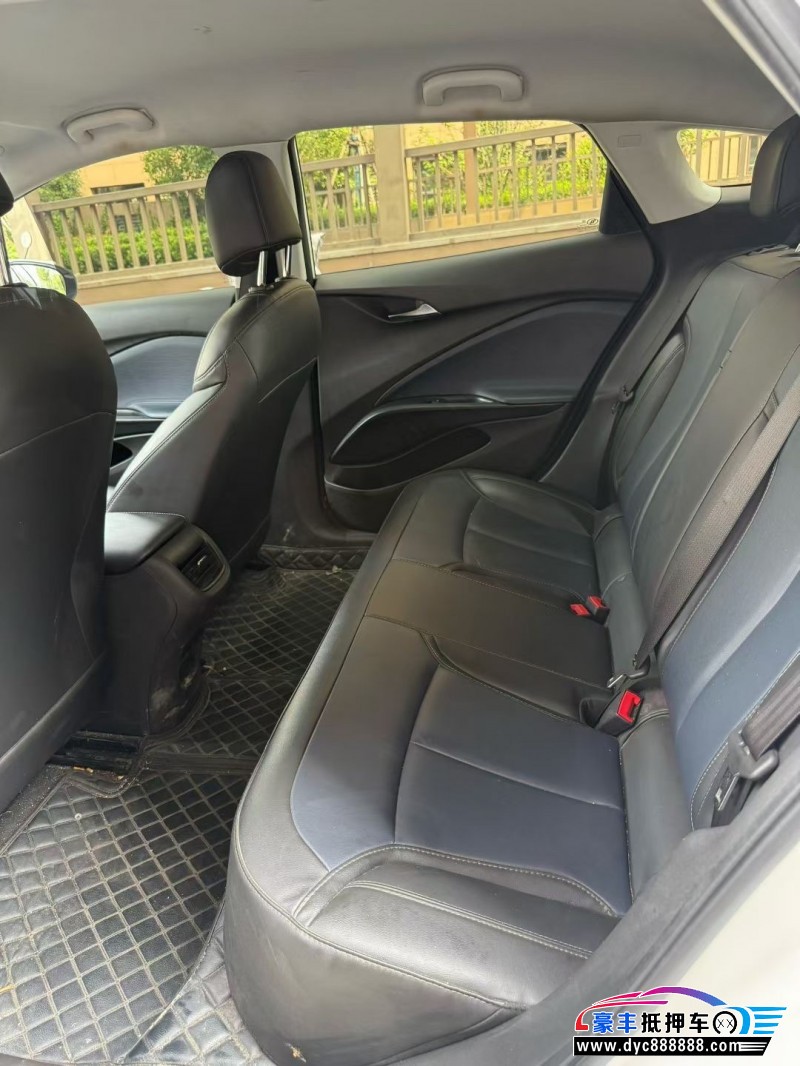 24年别克微蓝轿车抵押车出售