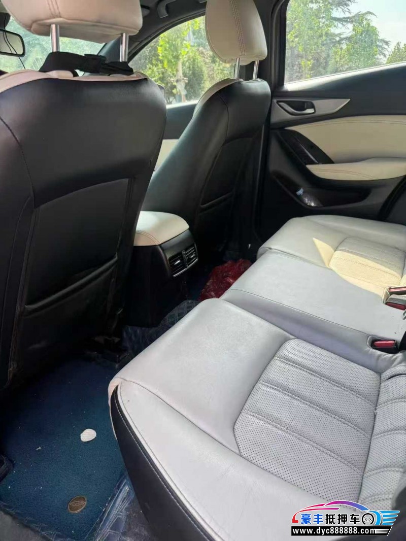 17年马自达CX-4轿车抵押车出售