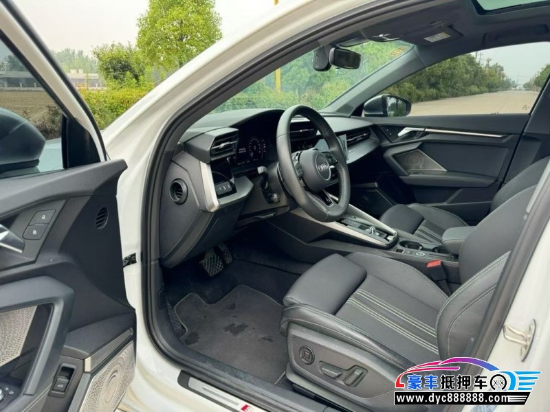 21年奥迪A3轿车抵押车出售