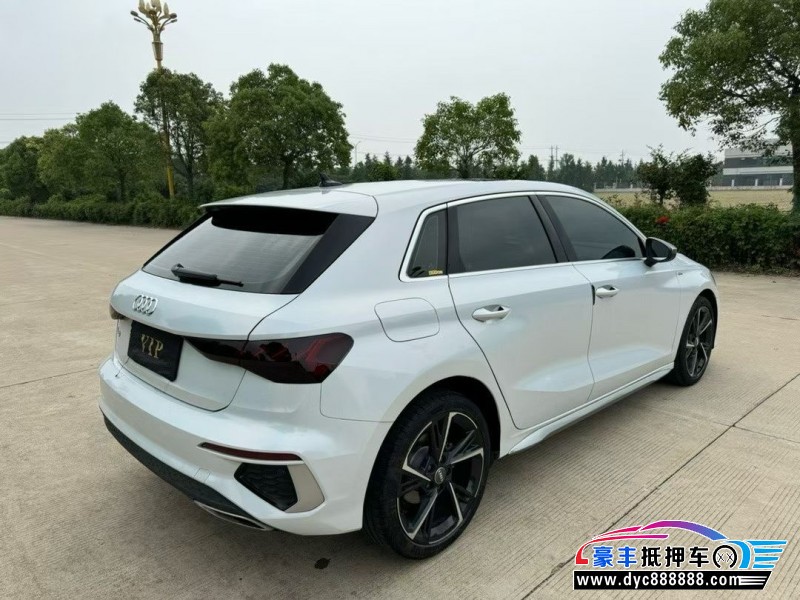 21年奥迪A3轿车抵押车出售